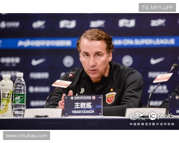 中国足球新教练上任首秀迎战强敌，球队备战情况引关注