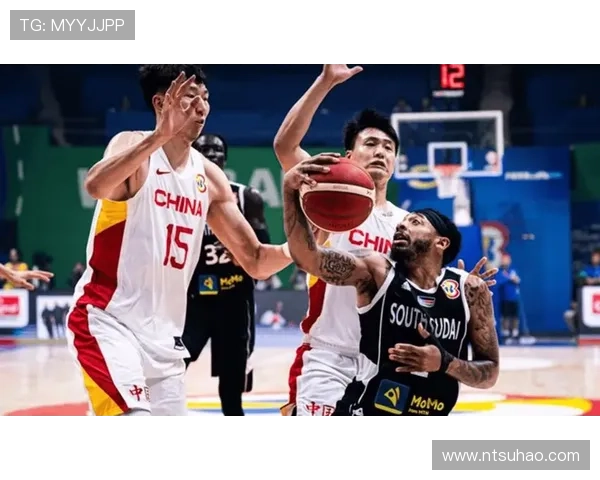 中国篮球队逆袭取胜 力克世界强队提前锁定奥运资格