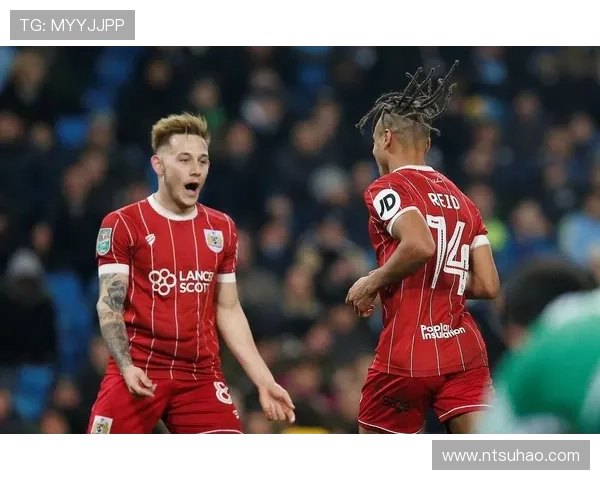 斯托克城俱乐部宣布新任主教练聘用计划并展望未来赛季目标