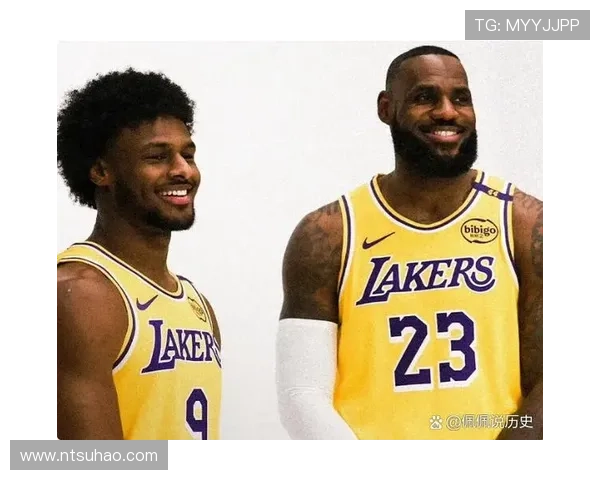 詹姆斯再创历史新纪录带领湖人逆转勇士球队未来成疑