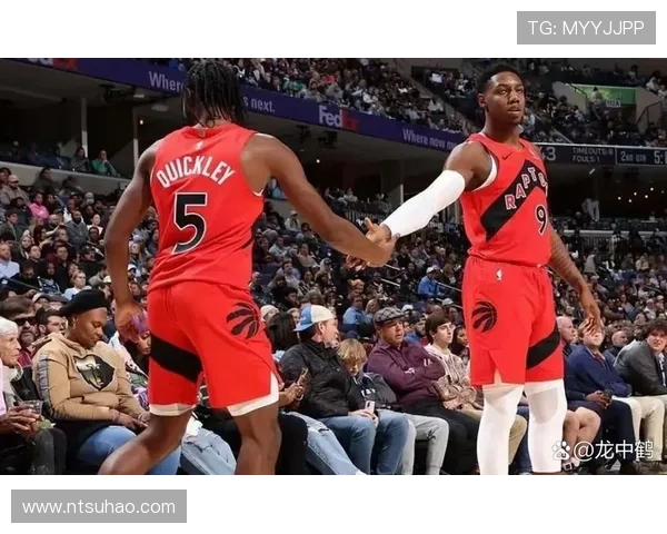 NBA常规赛激战正酣多队争夺季后赛席位焦点不断新老球星表现成关键