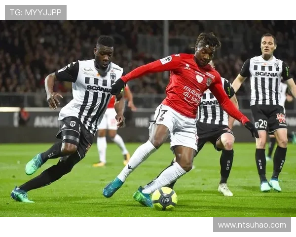 布雷斯特俱乐部近期表现分析与未来赛季展望 布雷斯特俱乐部近期表现分析与未来赛季展望